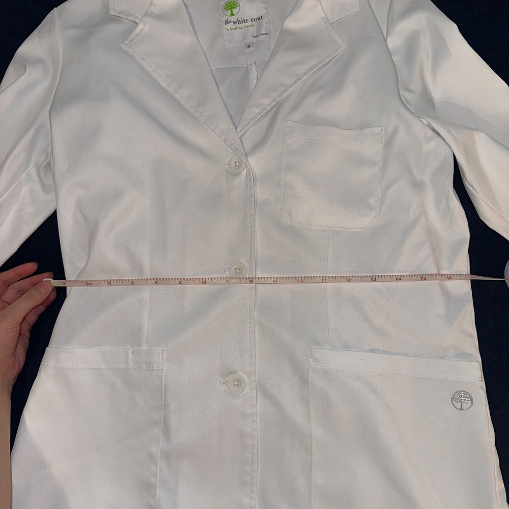 Healing Hands White Lab Coat - Picture 5 of 7